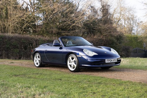 2004 Porsche 911 Carrera 4 Cabriolet à vendre (picture 1 of 197)