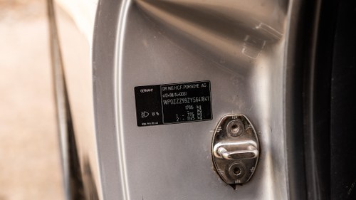 2000, Porsche 911 Carrera (Convertible) Te koop (foto 46 van 174)