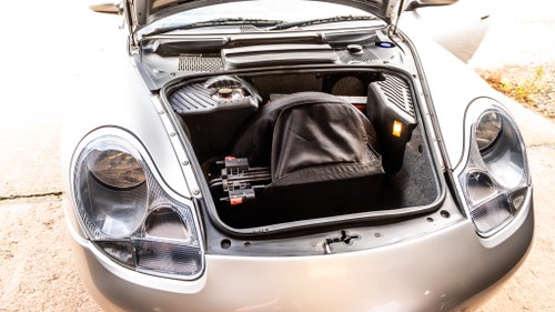 2000, Porsche 911 Carrera (Convertible) Te koop (foto 64 van 174)