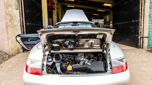 2000, Porsche 911 Carrera (Convertible) Te koop (foto 132 van 174)