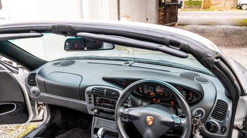 1998 Porsche 911 Carrera Tiptronic S Cabriolet à vendre (picture 32 of 177)