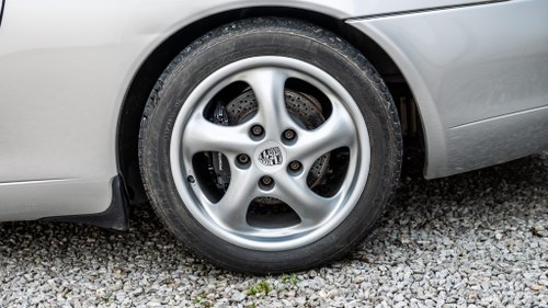 1998 Porsche 911 Carrera Tiptronic S Cabriolet à vendre (picture 13 of 177)