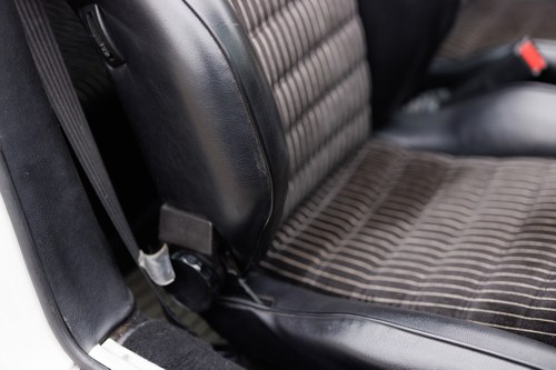 1984 Porsche 911 Carrera Targa 3.2 For Sale (picture 81 of 196)