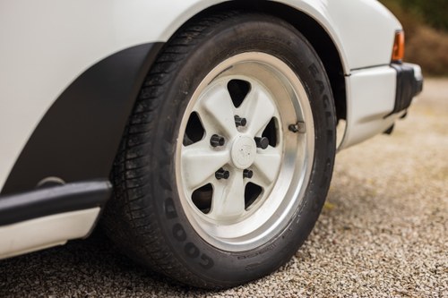 1984 Porsche 911 Carrera Targa 3.2 For Sale (picture 142 of 196)