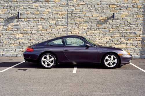 1998 Porsche 911 Carrera (996) In vendita (immagine 3 di 201)