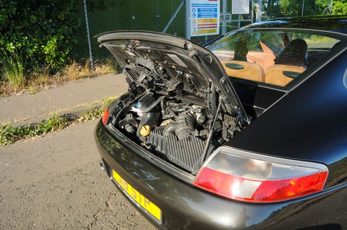 2001 Porsche 911 Carrera (996) In vendita (immagine 124 di 154)