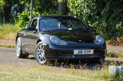 2001 Porsche 911 Carrera (996) In vendita (immagine 1 di 154)