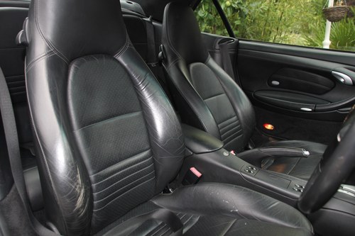 2004 Porsche 911 C4s cabrio (996) zum Verkauf (Bild 70 von 162)