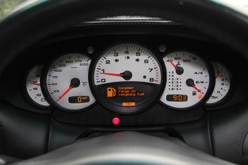 2004 Porsche 911 C4s cabrio (996) zum Verkauf (Bild 63 von 162)