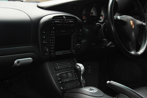 2004 Porsche 911 C4s cabrio (996) zum Verkauf (Bild 81 von 162)