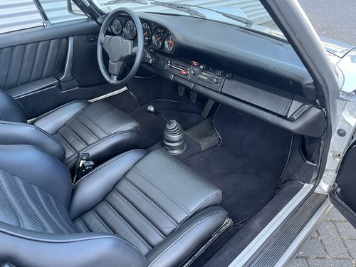 1975 Porsche 911 S In vendita (immagine 24 di 48)