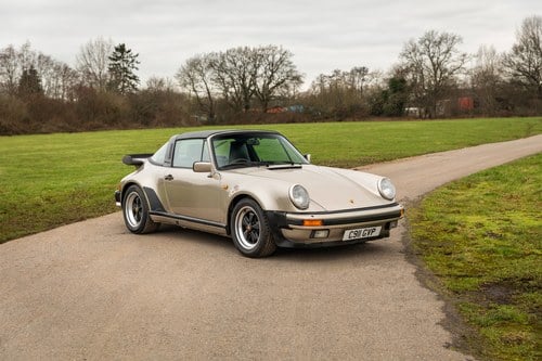1985 Porsche 911 Super Sport Targa Te koop (foto 25 van 56)