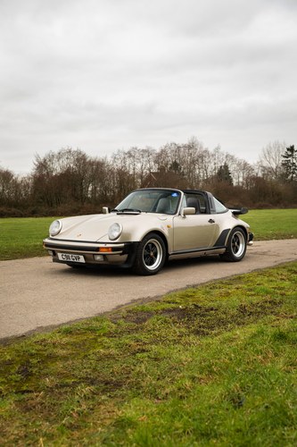 1985 Porsche 911 Super Sport Targa Te koop (foto 22 van 56)
