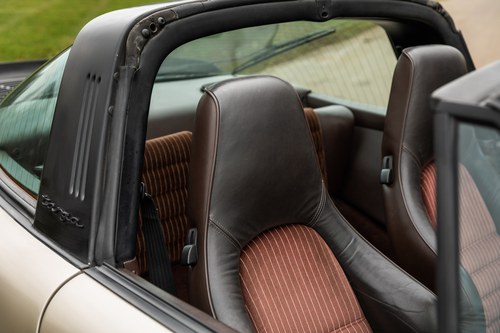 1985 Porsche 911 Super Sport Targa Te koop (foto 46 van 56)