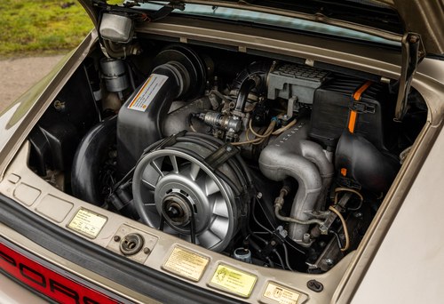 1985 Porsche 911 Super Sport Targa Te koop (foto 51 van 56)