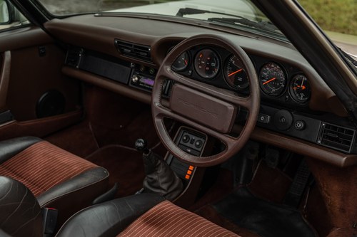 1985 Porsche 911 Super Sport Targa Te koop (foto 39 van 56)