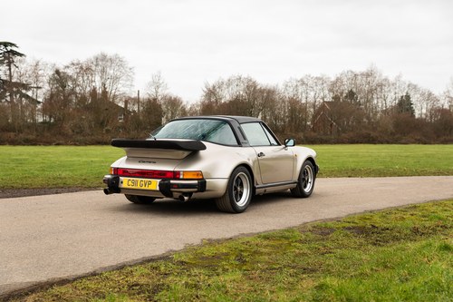 1985 Porsche 911 Super Sport Targa Te koop (foto 7 van 56)