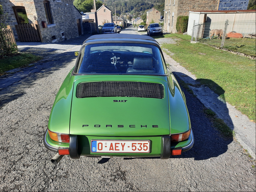 1973 Porsche 911 T 2.4 Targa In vendita (immagine 10 di 30)