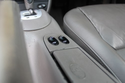 2002 Porsche 996 911 3.6 Targa Tiptronic S à venda (imagem 78 de 143)