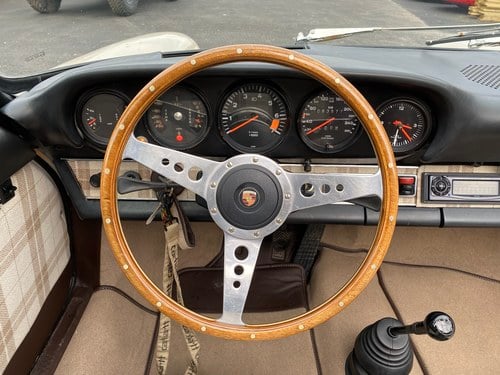 1970 Porsche 911E Betolaza Targa LHD à vendre (picture 29 of 208)