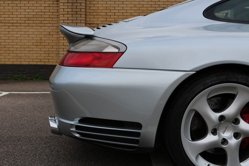 2002 Porsche 911 Turbo (996) à venda (imagem 60 de 89)