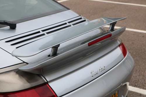 2002 Porsche 911 Turbo (996) à venda (imagem 55 de 89)