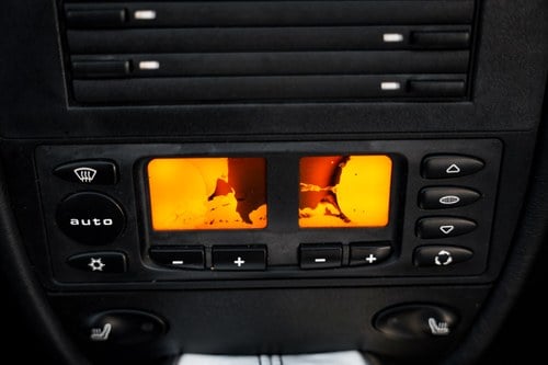 2003 Porsche 911 Turbo Cabriolet (996) Te koop (foto 83 van 235)