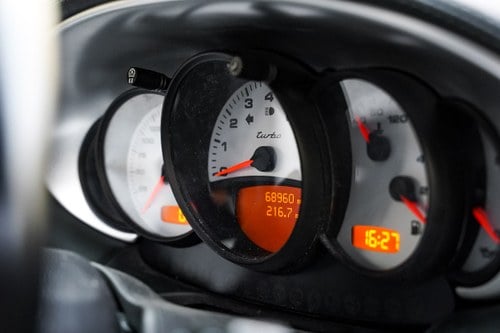 2003 Porsche 911 Turbo Cabriolet (996) Te koop (foto 60 van 235)