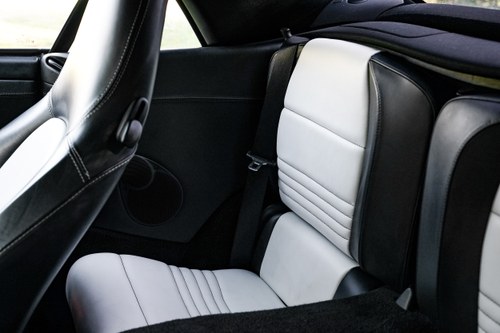 2003 Porsche 911 Turbo Cabriolet (996) Te koop (foto 121 van 235)