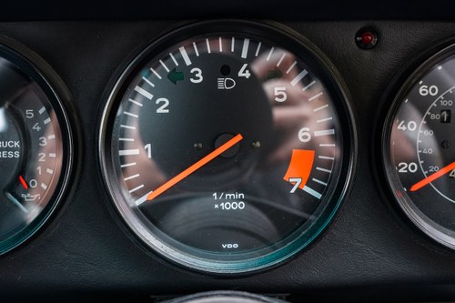 1986 Porsche 911 Carrera Sport Te koop (foto 47 van 250)