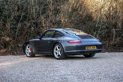 2005 Porsche 997.1 911 Carrera 2 Manual For Sale (picture 4 of 100)