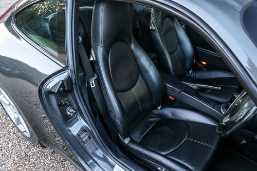 2005 Porsche 997.1 911 Carrera 2 Manual For Sale (picture 17 of 100)