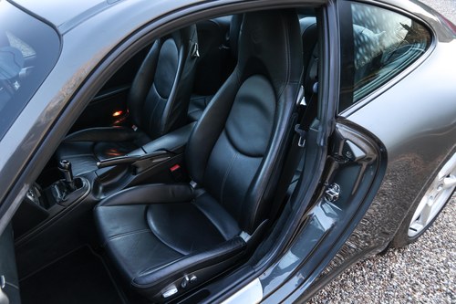 2005 Porsche 997.1 911 Carrera 2 Manual For Sale (picture 26 of 100)