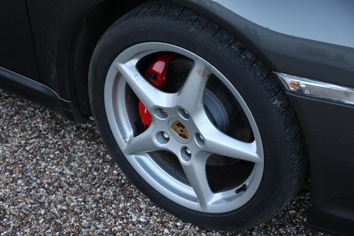 2005 Porsche 997.1 911 Carrera 2 Manual For Sale (picture 11 of 100)