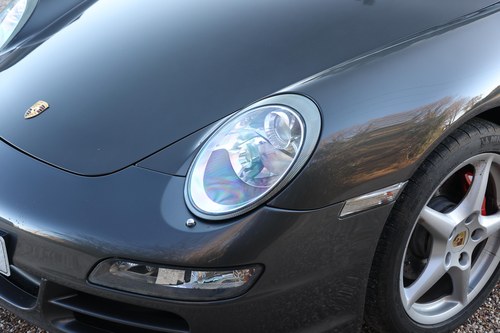 2005 Porsche 997.1 911 Carrera 2 Manual For Sale (picture 71 of 100)