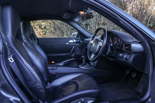 2005 Porsche 997.1 911 Carrera 2 Manual For Sale (picture 18 of 100)