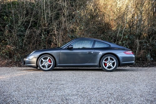 2005 Porsche 997.1 911 Carrera 2 Manual For Sale (picture 8 of 100)