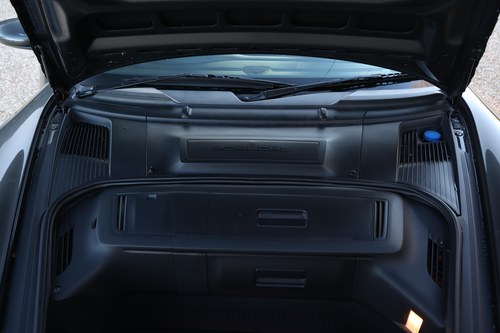 2005 Porsche 997.1 911 Carrera 2 Manual For Sale (picture 40 of 100)