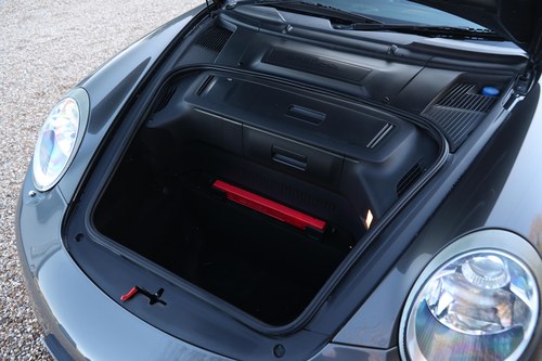 2005 Porsche 997.1 911 Carrera 2 Manual For Sale (picture 39 of 100)