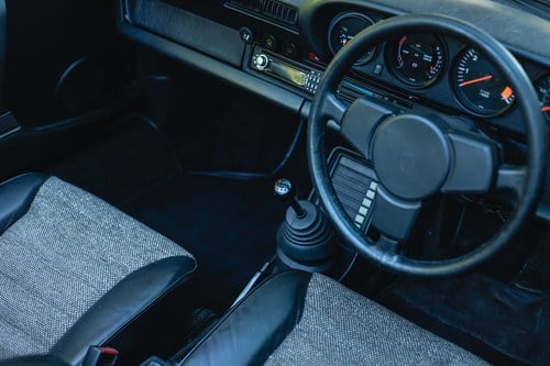 1977 Porsche 911T In vendita (immagine 40 di 156)