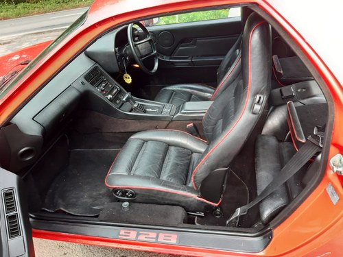 1986 Porsche 928 S2 Auto In vendita (immagine 23 di 60)