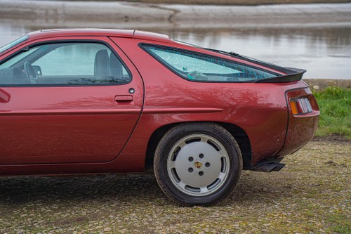 1986 Porsche 928 S2 Auto à venda (imagem 141 de 205)
