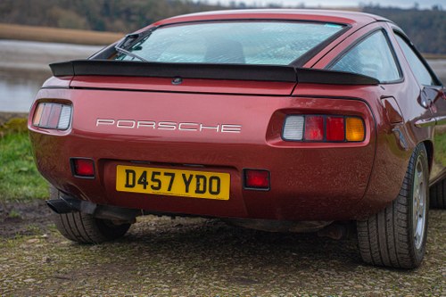 1986 Porsche 928 S2 Auto à venda (imagem 142 de 205)