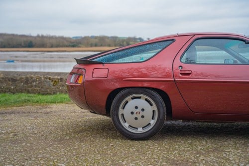 1986 Porsche 928 S2 Auto à venda (imagem 121 de 205)