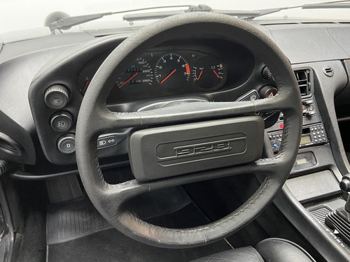 1983 Porsche 928S In vendita (immagine 22 di 50)