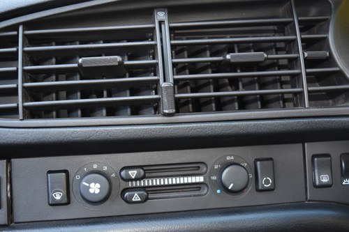 1989 Porsche 944 Lux zum Verkauf (Bild 64 von 136)