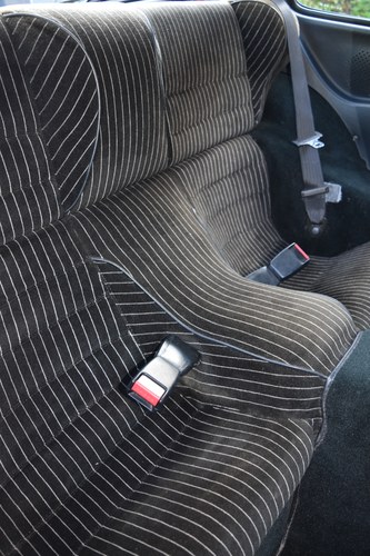 1989 Porsche 944 Lux zum Verkauf (Bild 44 von 136)