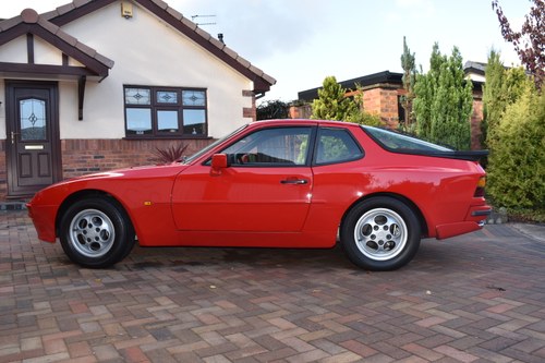 1989 Porsche 944 Lux zum Verkauf (Bild 23 von 136)