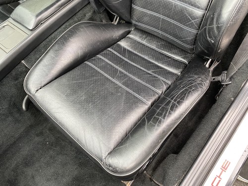 1990 Porsche 944 S2 Te koop (foto 82 van 232)