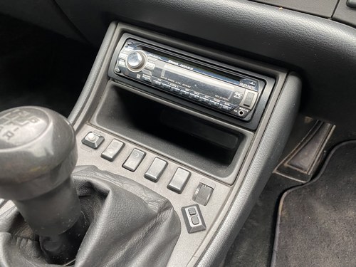 1990 Porsche 944 S2 Te koop (foto 47 van 232)